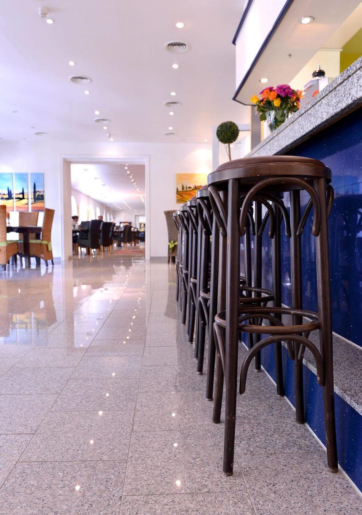 Alpha Hotel Garni ดีทเซนบาค ภายนอก รูปภาพ