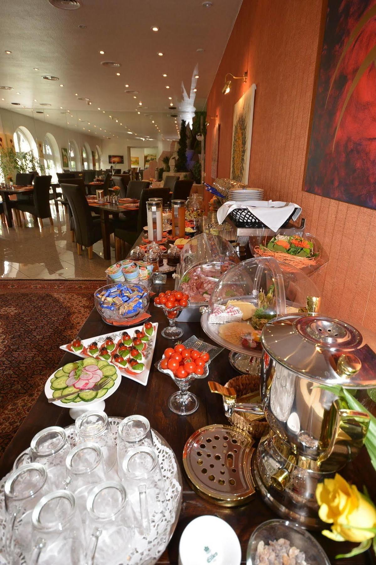 Alpha Hotel Garni ดีทเซนบาค ภายนอก รูปภาพ